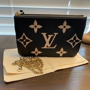 Louis Vuitton Double Zip Pochette